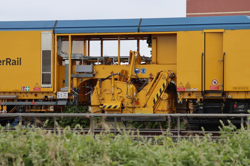 De nieuwe stopmachine van VolkerRail voor de eerste keer ingezet